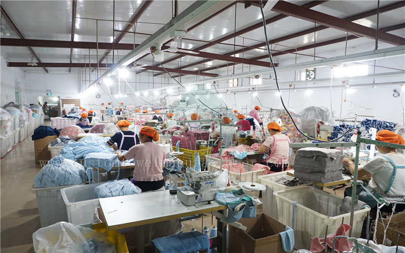 Bulk fast drying towels for travel